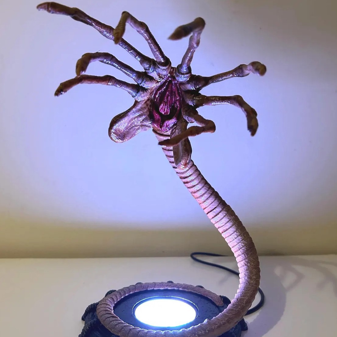 Alien Facehugger Lamp Nightlig - огляд і ціна Lighting Decor For Home